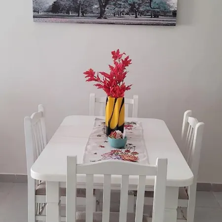 Apartamento Perla 2 - Spacious Modern Apt - Sea View & Big Balcony Golem (Tirana)