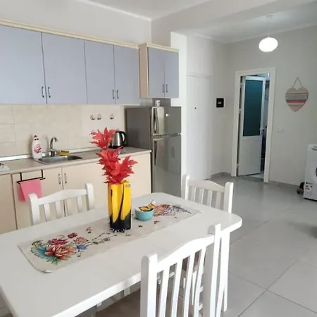 Apartment Perla 2 - Spacious Modern Apt - Sea View & Big Balcony *